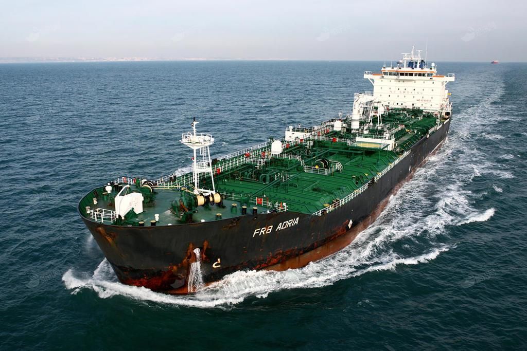 47300DWT油船
05年造LR船级